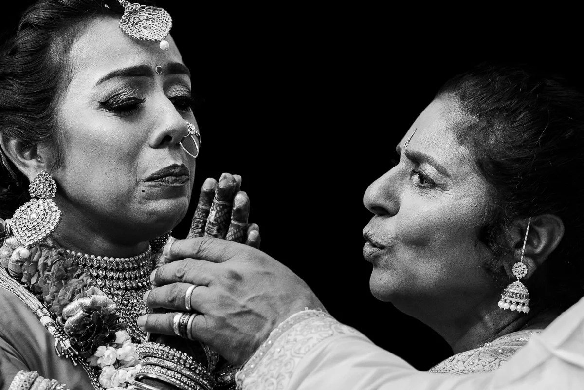 Suria & Vinodhini photograph by Jacob's Artography