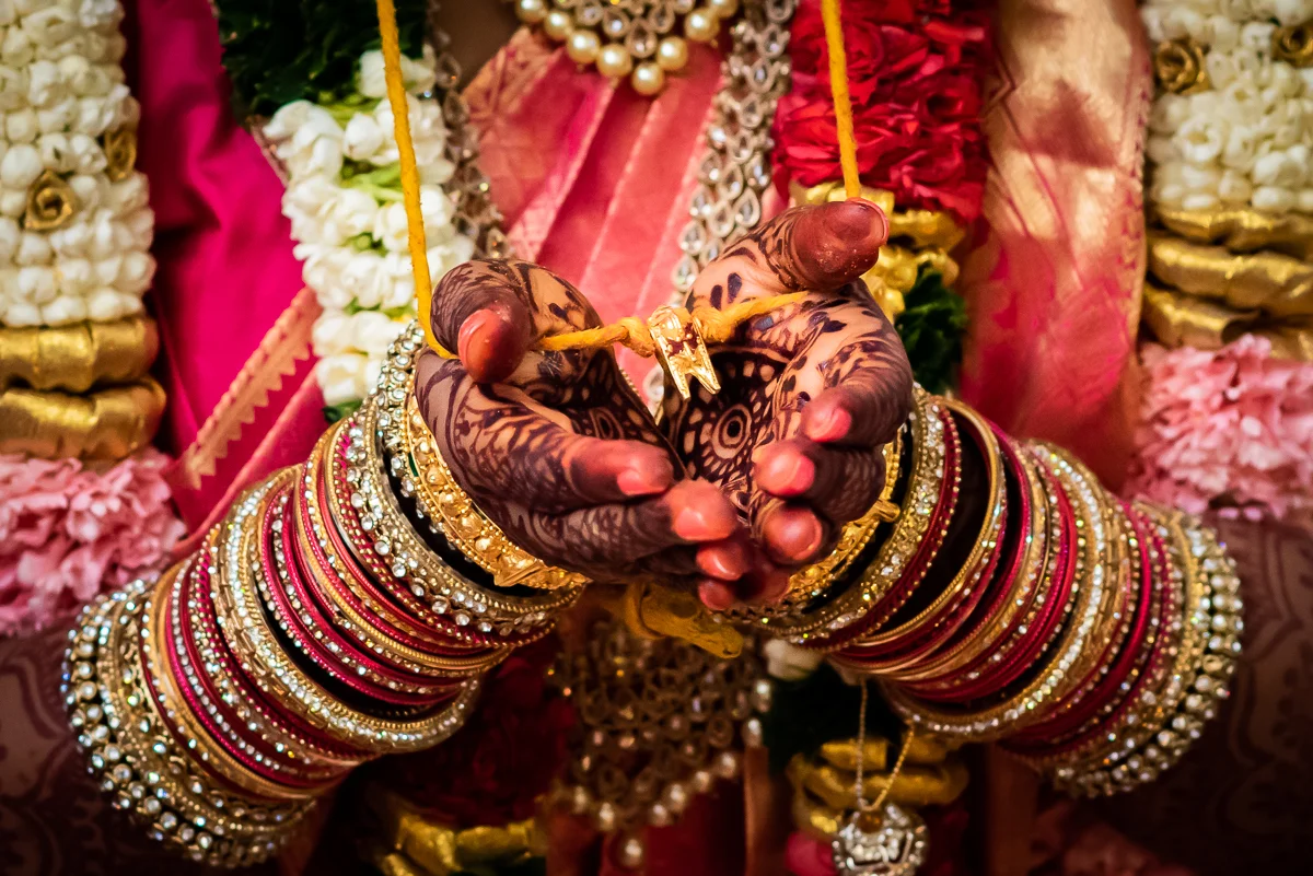 Suria & Vinodhini photograph by Jacob's Artography