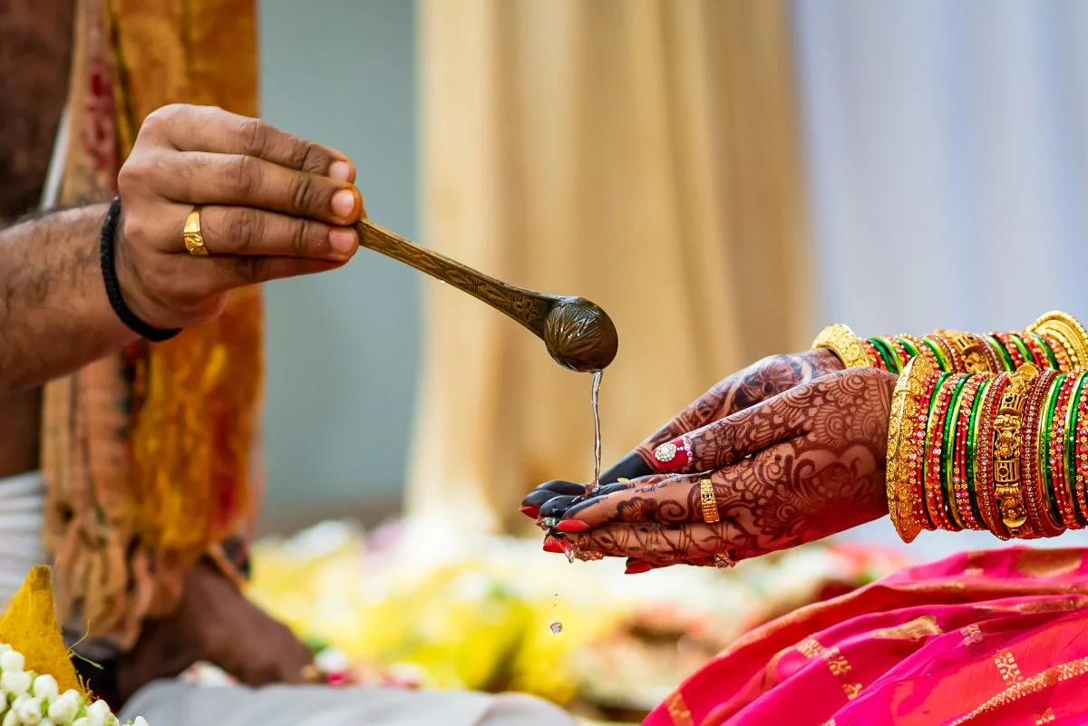 Aaru & Sangari photograph by Jacob's Artography