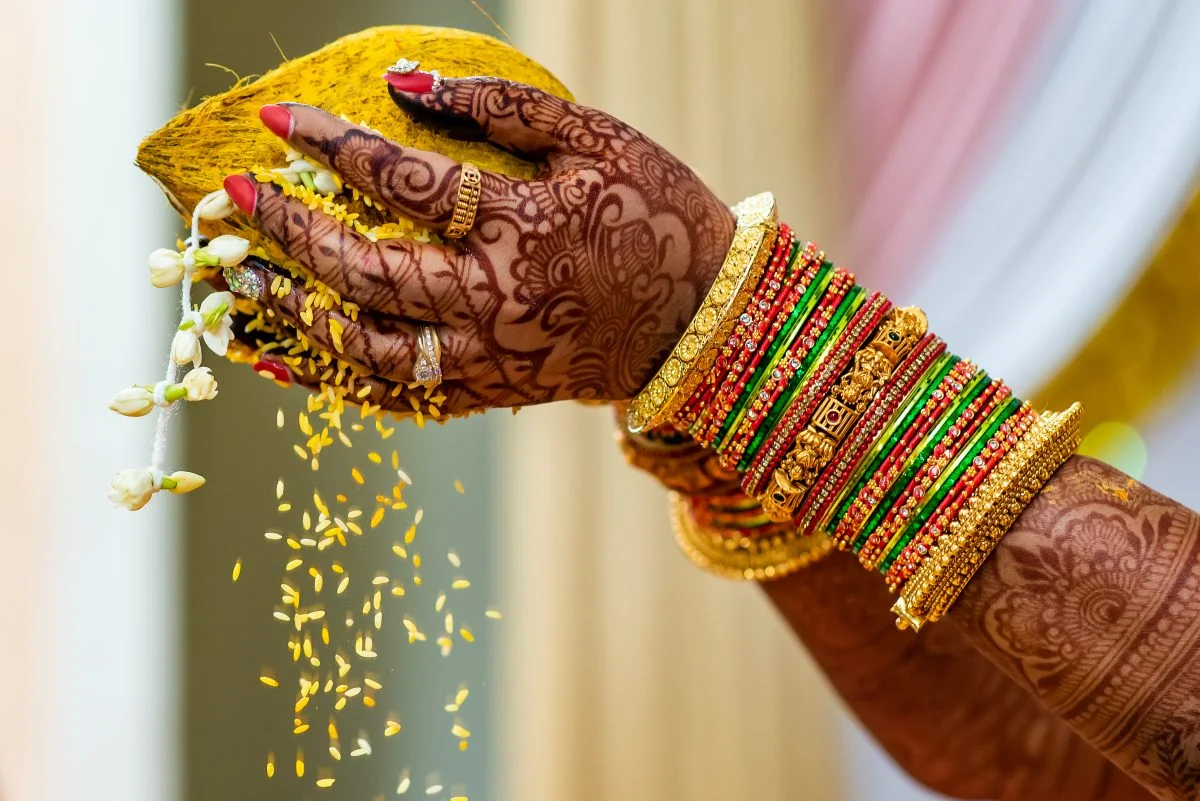 Aaru & Sangari photograph by Jacob's Artography