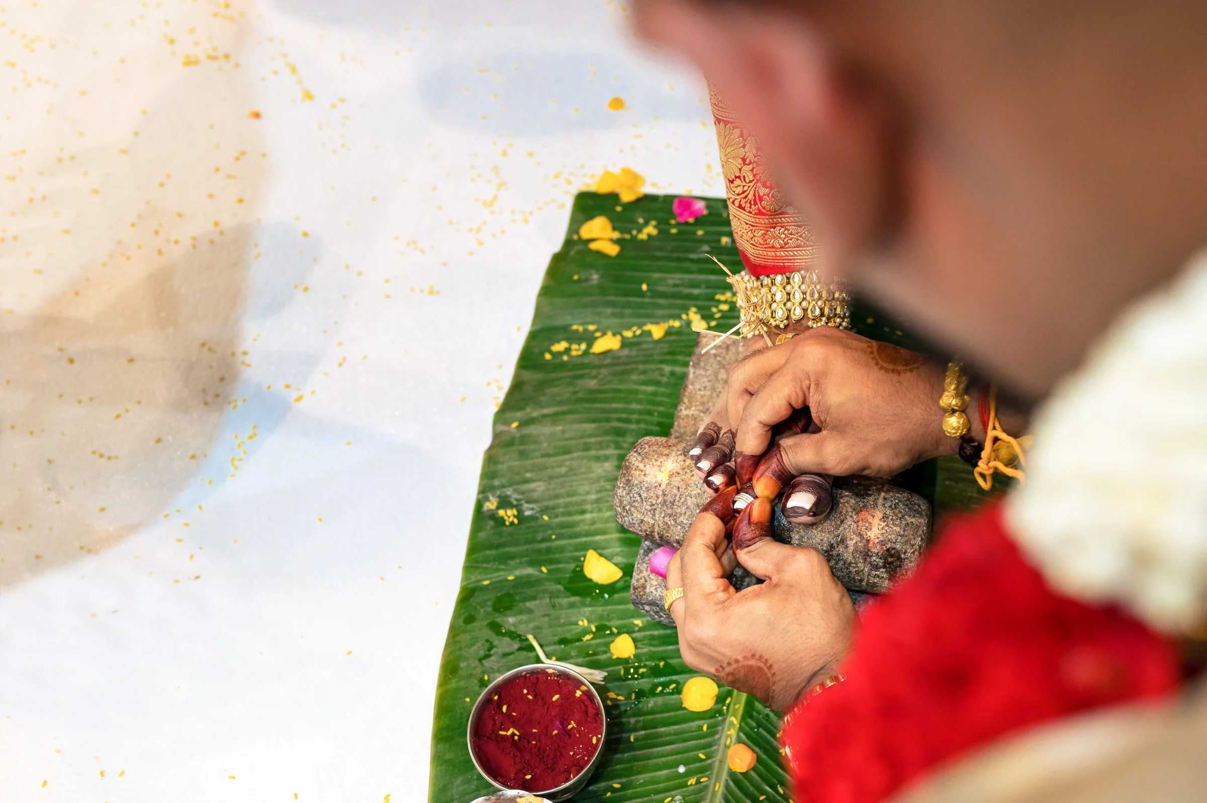 Thasvindran & Uma Devi photograph by Jacob's Artography