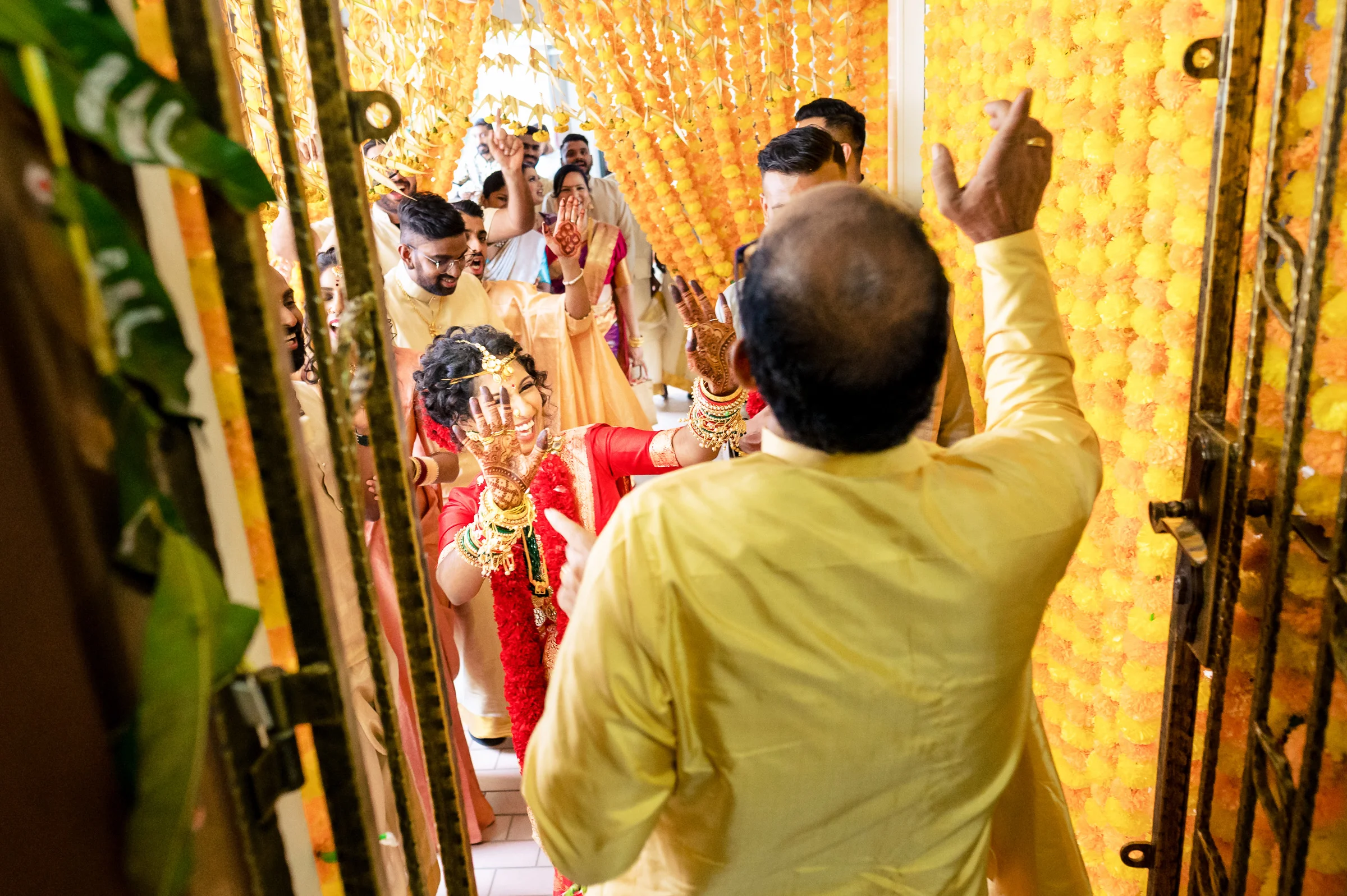 Thasvindran & Uma Devi photograph by Jacob's Artography